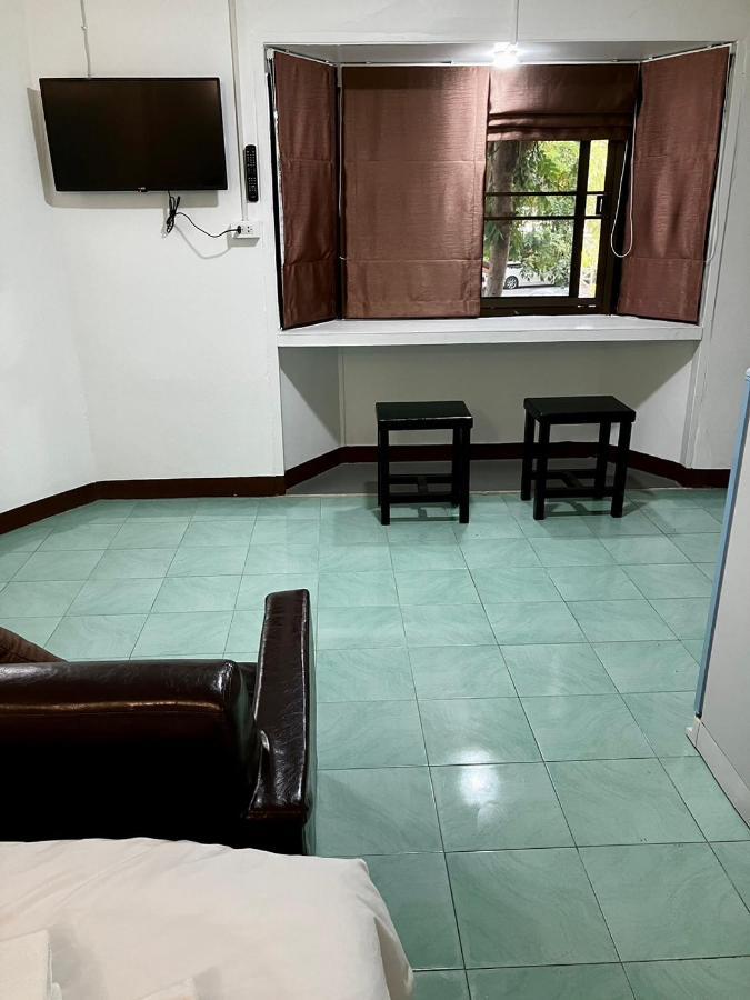 Pakdee House Hotel Удон Тани Екстериор снимка