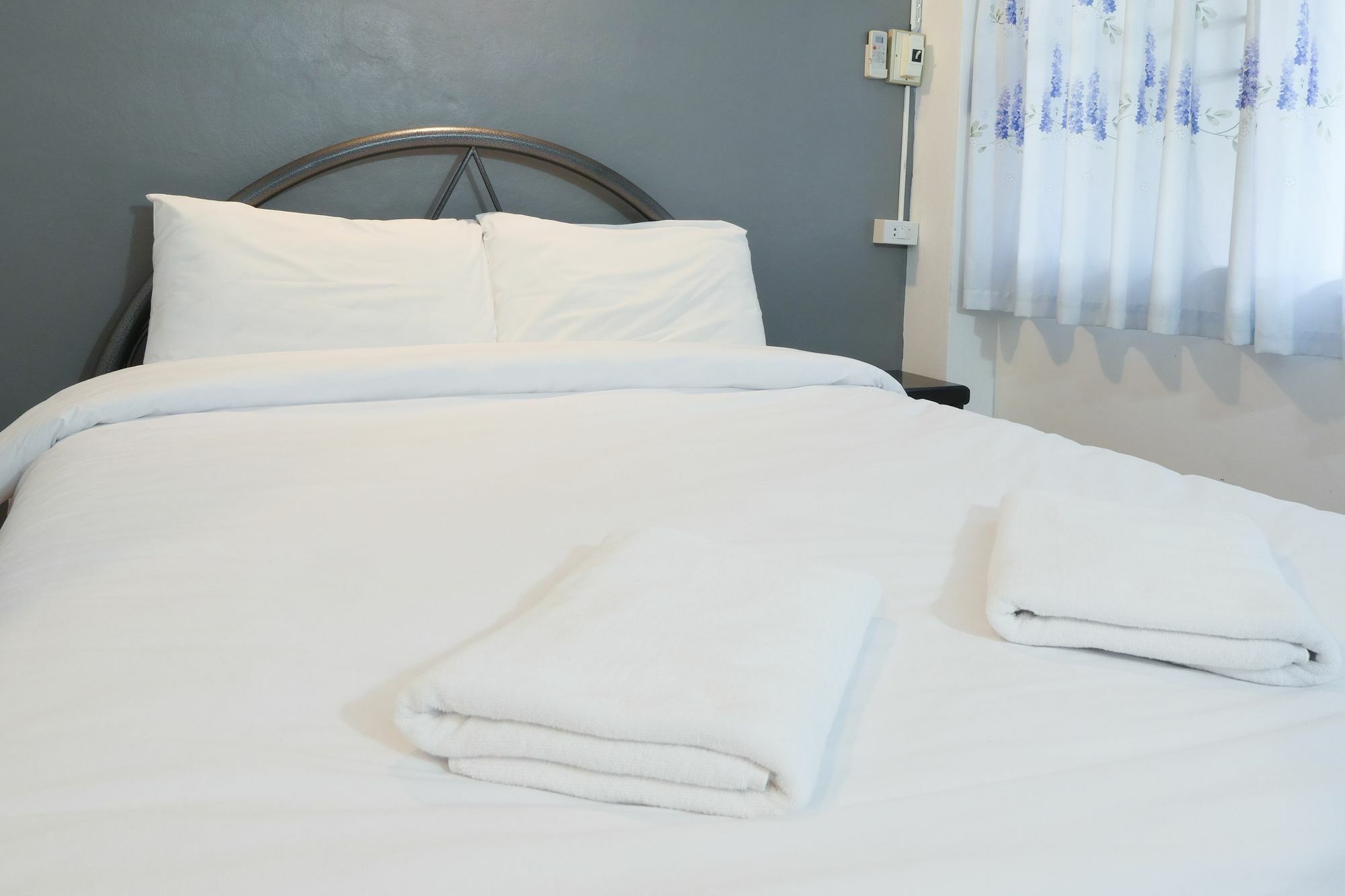Pakdee House Hotel Удон Тани Екстериор снимка